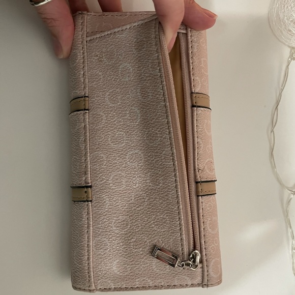 Guess wallet light pink - Picture 3 of 4